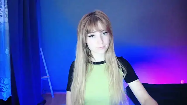 LuciaYoung online show from 02/19/25, 10:20