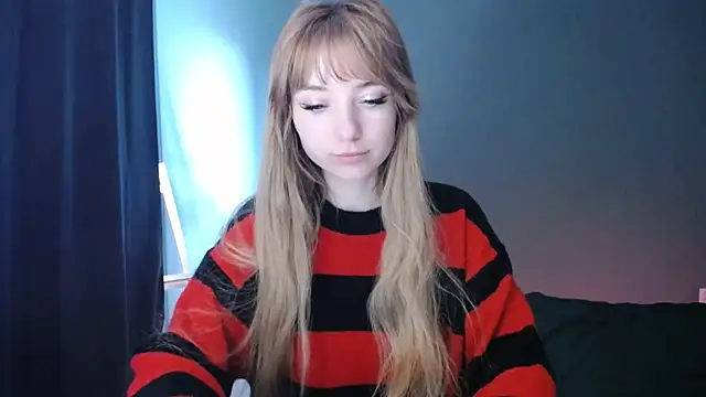 LuciaYoung online show from 02/22/25, 06:28