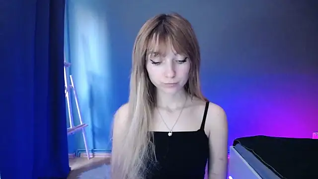 LuciaYoung online show from 03/18/25, 04:26