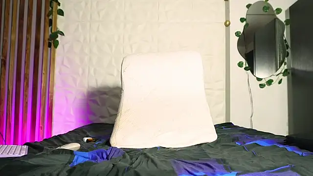 Snapshot of argiee_taylorxs2 chatting on 03/18/25, 10:15 argiee taylorxs2 online show from 03/18/25, 10:15