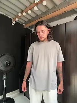 raymon616 online show from 04/23/26, 05:15