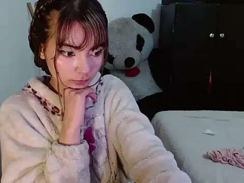  annie rosse online show from 02/17/26, 10:27