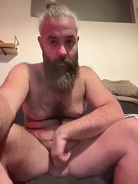 Snapshot of Grenn90 chatting on 12/25/24, 10:05 Grenn90 online show from 12/25/24, 10:05