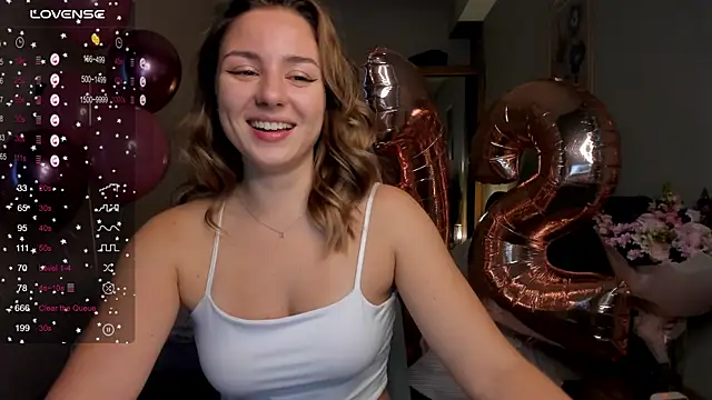 Snapshot of ThreeshaWhite chatting on 11/07/25, 07:08 ThreeshaWhite online show from 11/07/25, 07:08