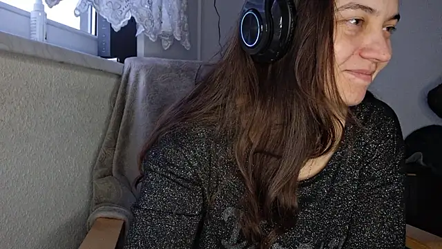 Cyndee Winter online show from 03/13/25, 05:07