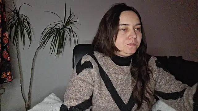 Cyndee Winter online show from 12/20/25, 07:54