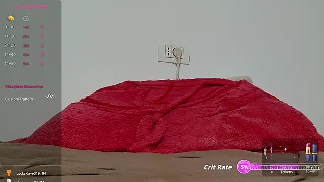 Snapshot of Luckyalice_4u chatting on 12/13/25, 07:53 Luckyalice 4u online show from 12/13/25, 07:53