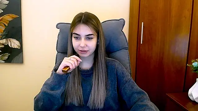 Snapshot of Lili_magic chatting on 01/27/25, 03:18 Lili magic online show from 01/27/25, 03:18