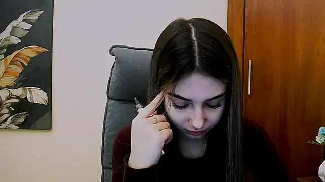 Snapshot of Lili_magic chatting on 02/11/25, 12:27 Lili magic online show from 02/11/25, 12:27