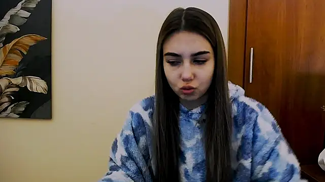 Snapshot of Lili_magic chatting on 02/12/25, 12:12 Lili magic online show from 02/12/25, 12:12