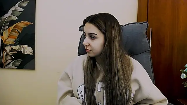 Snapshot of Lili_magic chatting on 02/21/25, 01:11 Lili magic online show from 02/21/25, 01:11