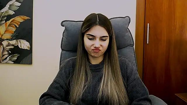 Snapshot of Lili_magic chatting on 03/01/25, 04:11 Lili magic online show from 03/01/25, 04:11