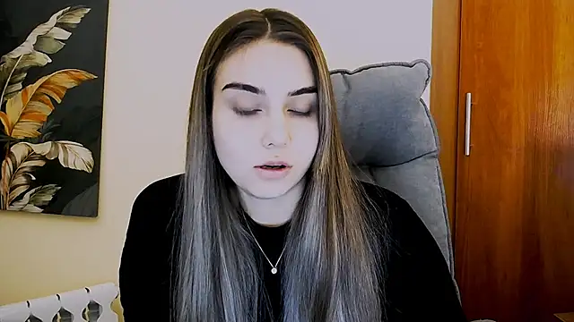 Snapshot of Lili_magic chatting on 03/07/25, 12:56 Lili magic online show from 03/07/25, 12:56