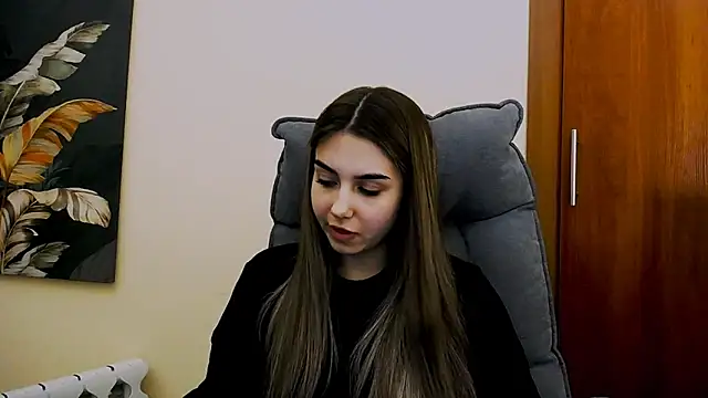 Snapshot of Lili_magic chatting on 03/07/25, 04:00 Lili magic online show from 03/07/25, 04:00