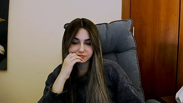 Snapshot of Lili_magic chatting on 03/19/25, 03:51 Lili magic online show from 03/19/25, 03:51