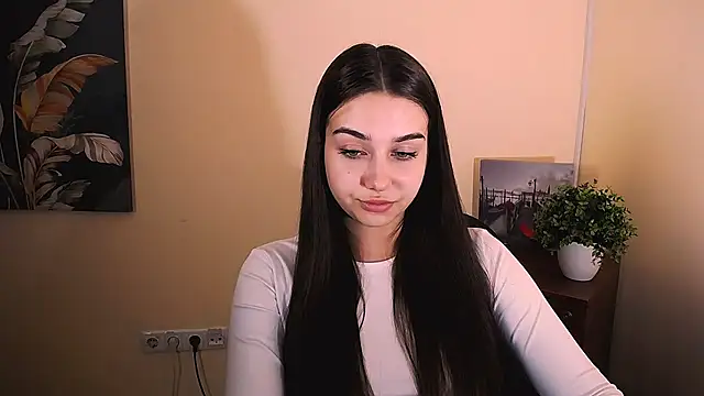 Snapshot of Lili_magic chatting on 09/14/25, 12:15 Lili magic online show from 09/14/25, 12:15