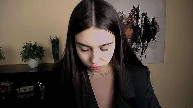 Snapshot of Lili_magic chatting on 12/15/25, 01:26 Lili magic online show from 12/15/25, 01:26