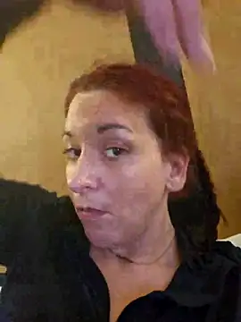 bella8769 online show from 03/05/25, 11:38