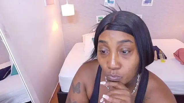 kiara evanss online show from 03/12/26, 09:10