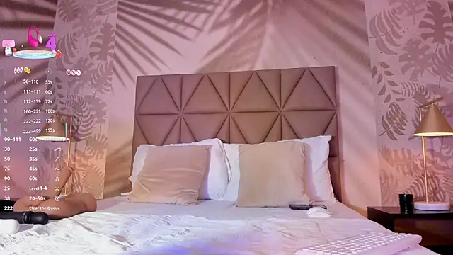 LIAH IZUMI online show from 03/06/25, 11:58