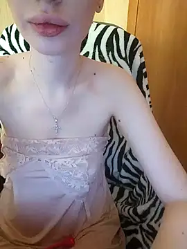 Snapshot of Elza_kom chatting on 02/08/25, 07:48 Elza kom online show from 02/08/25, 07:48