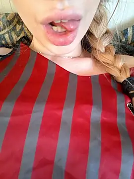 Elza kom online show from 01/06/26, 08:29