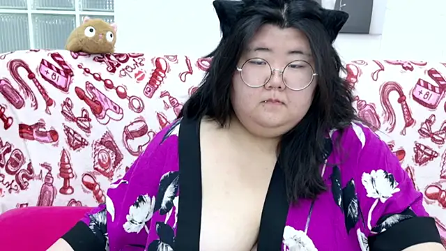 Nadine asian online show from 03/21/26, 08:19