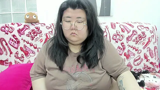 Nadine asian online show from 05/22/26, 08:21