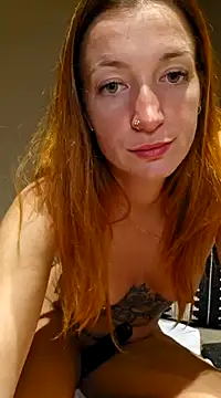 Snapshot of Laurahorney_xo chatting on 01/03/25, 01:16 Laurahorney xo online show from 01/03/25, 01:16