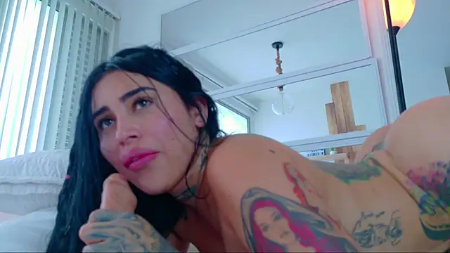 Sofhia cruz online show from 01/28/25, 08:04