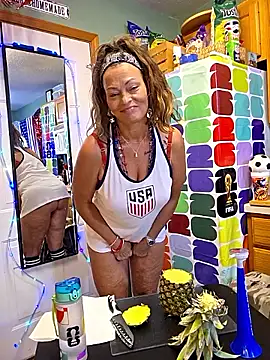 Snapshot of Erotic_and_Exotic chatting on 06/16/26, 08:17 Erotic and Exotic online show from 06/16/26, 08:17