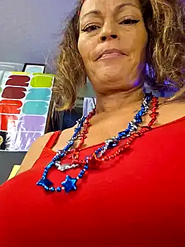 Snapshot of Erotic_and_Exotic chatting on 07/05/26, 06:09 Erotic and Exotic online show from 07/05/26, 06:09