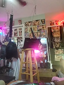 luvs2cumm69 online show from 02/09/25, 06:37