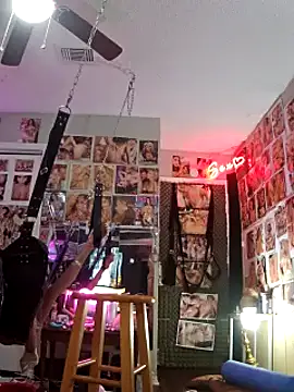 luvs2cumm69 online show from 03/15/25, 11:29