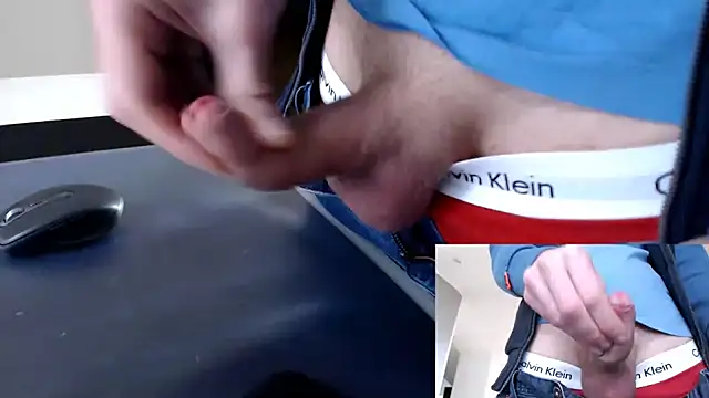 Snapshot of sperma_tributes chatting on 12/10/24, 11:32 sperma tributes online show from 12/10/24, 11:32