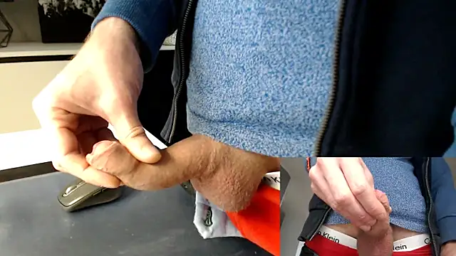 Snapshot of sperma_tributes chatting on 01/17/25, 08:24 sperma tributes online show from 01/17/25, 08:24