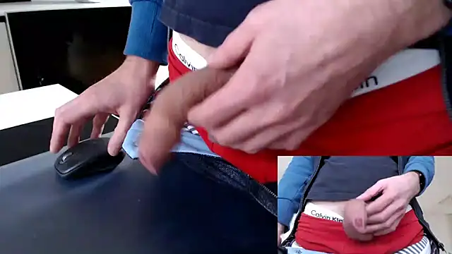 Snapshot of sperma_tributes chatting on 01/21/25, 08:30 sperma tributes online show from 01/21/25, 08:30