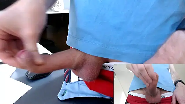 Snapshot of sperma_tributes chatting on 01/28/25, 10:56 sperma tributes online show from 01/28/25, 10:56