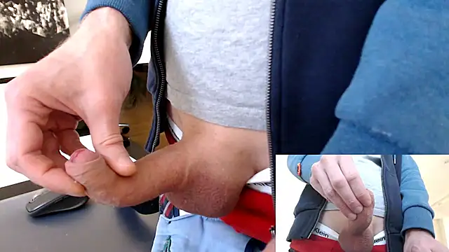 Snapshot of sperma_tributes chatting on 01/31/25, 10:52 sperma tributes online show from 01/31/25, 10:52