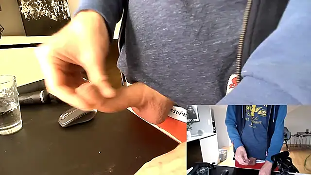 Snapshot of sperma_tributes chatting on 10/28/25, 09:02 sperma tributes online show from 10/28/25, 09:02