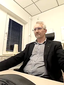 tom-swede online show from 12/22/25, 03:53