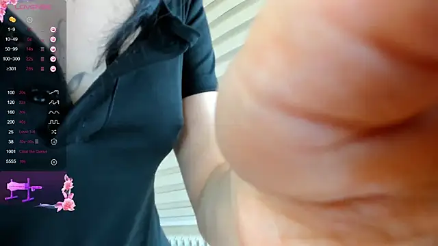 Lee yoo online show from 01/16/25, 11:27