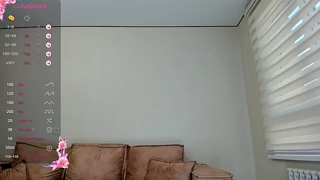 Lee yoo online show from 03/05/25, 01:42