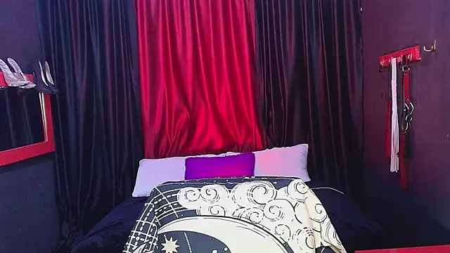 Snapshot of JadaRoberts chatting on 12/13/24, 12:17 JadaRoberts online show from 12/13/24, 12:17