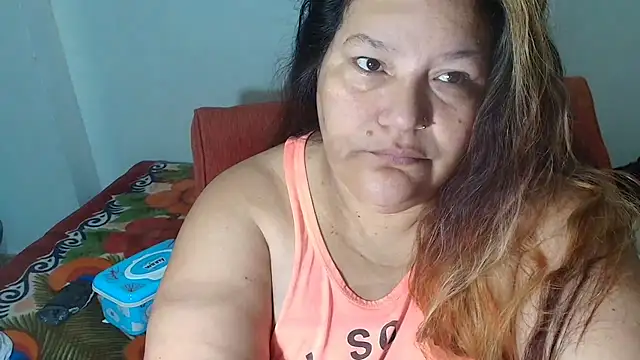 kendalkitty1 online show from 01/12/26, 07:08