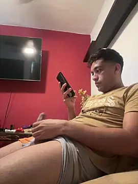 Magicerosxx69 online show from 03/16/26, 03:49