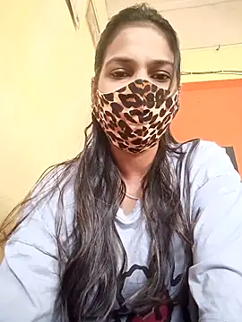 indianliza online show from 11/18/25, 03:34