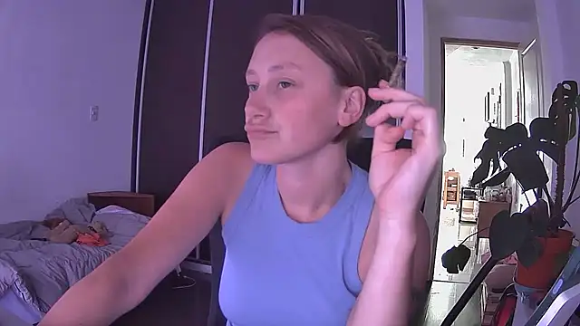 stupid babybird online show from 12/19/25, 09:11