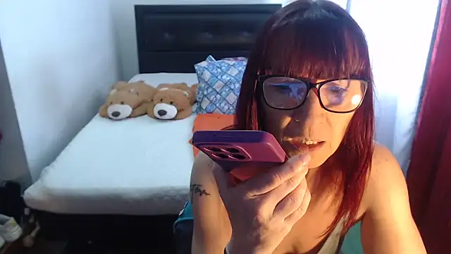 Snapshot of pamelaa_jagger chatting on 05/26/26, 02:02 pamelaa jagger online show from 05/26/26, 02:02