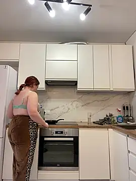 RosieMoons online show from 03/13/25, 11:51